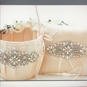 Flower Girl Basket & Ring Bearer Pillow from Etsy